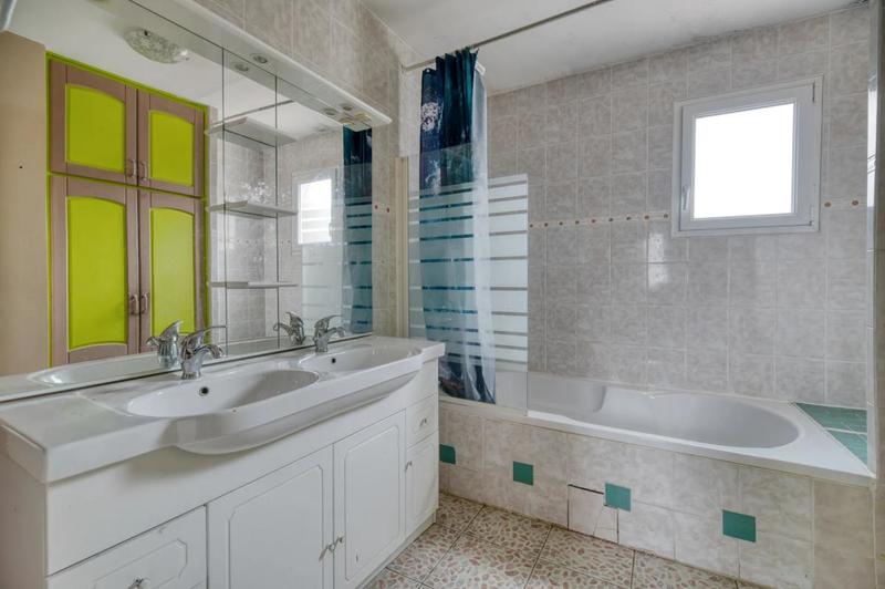 Maison - 140 m² - 6 pièces