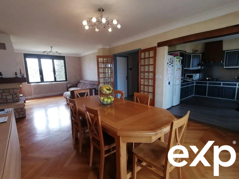 Maison - 161 m² - 6 pièces