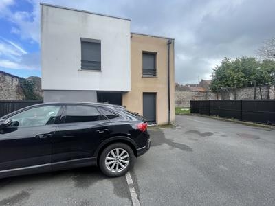 Maison - 85 m² - 6 pièces