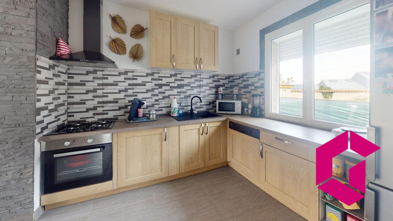 Maison - 85 m² - 4 pièces