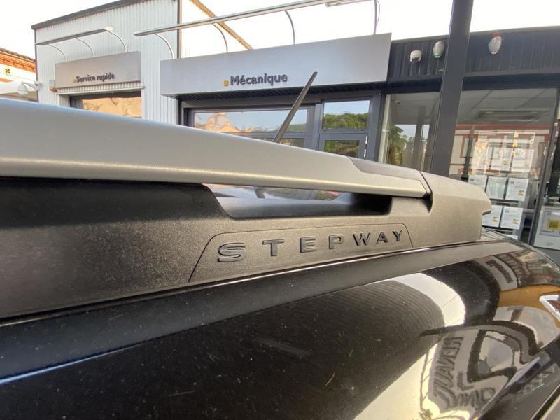 Dacia sandero III Stepway 90 Ch Essence Confort garantie 12 mois