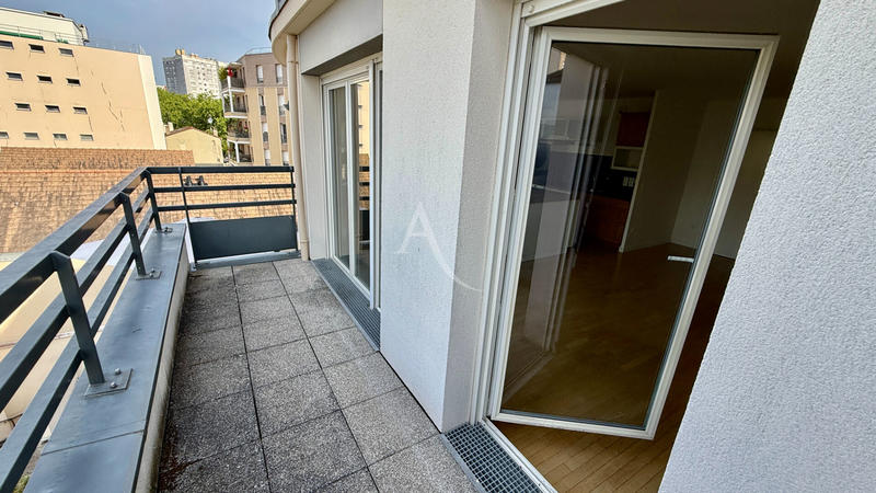 Appartement - 103 m² - 5 pièces
