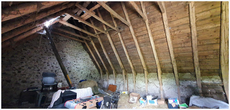 Grange - 180 m² - 2 pièces