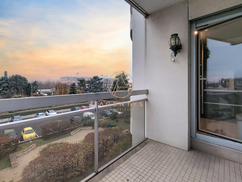 Appartement - 101 m² - 5 pièces