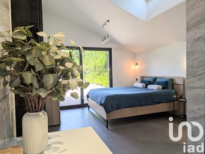 Maison - 122 m² - 6 pièces