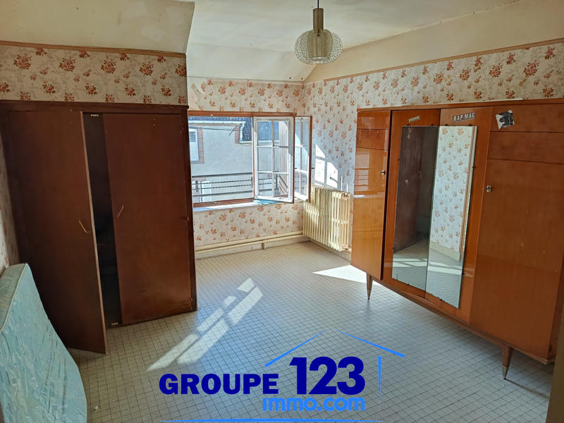 Maison - 288 m² - 10 pièces