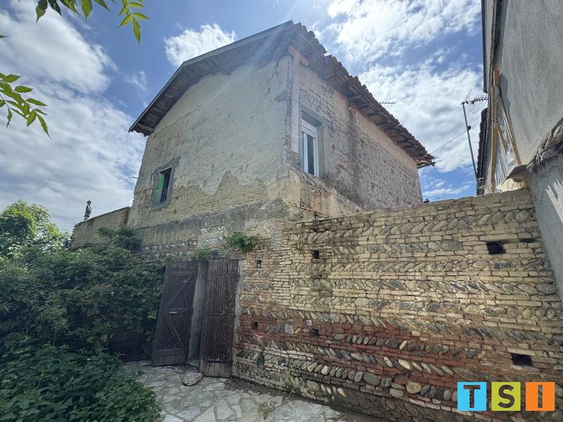 Maison - 121 m² - 2 pièces