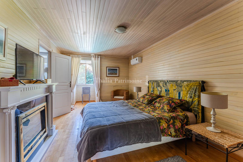 Maison - 500 m² - 14 pièces