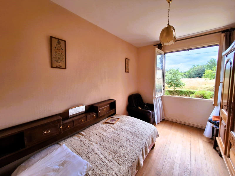 Maison - 93 m² - 4 pièces