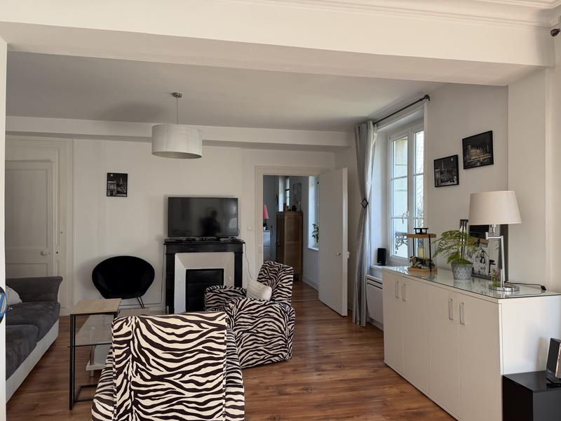 Appartement - 84 m² - 3 pièces