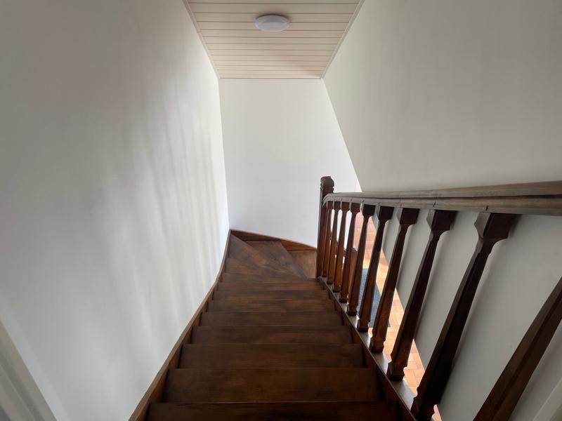 Maison - 230 m² - 6 pièces