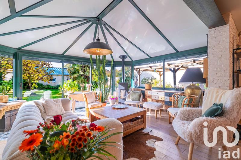 Maison - 180 m² - 8 pièces