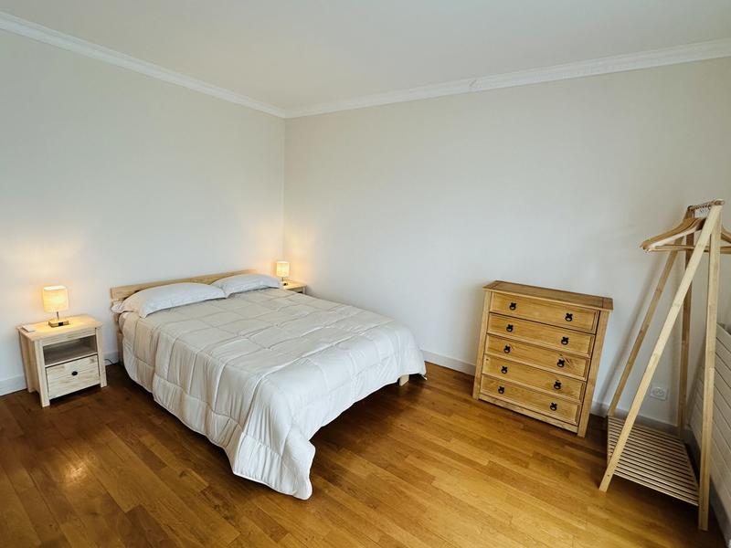 Appartement - 102 m² - 6 pièces