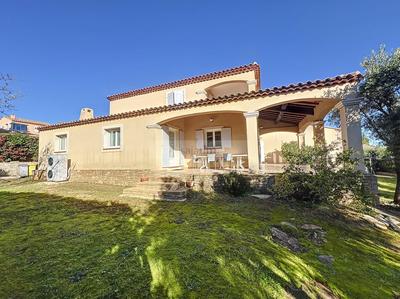 Villa - 190 m² - 6 pièces