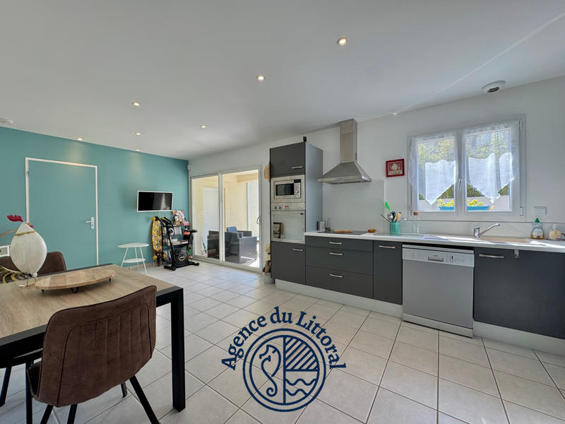 Maison - 171 m² - 7 pièces