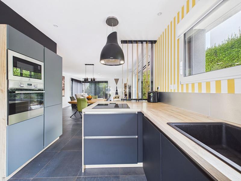 Maison - 131 m² - 6 pièces