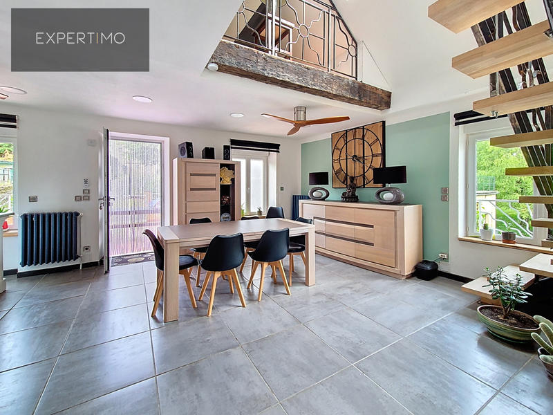 Maison - 101 m² - 7 pièces