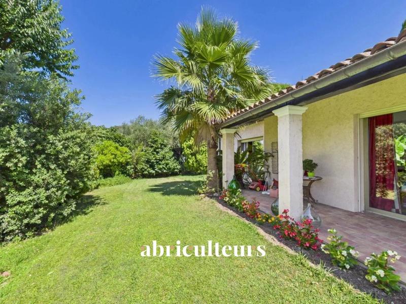 Maison ancienne - 276 m² - 7 pièces