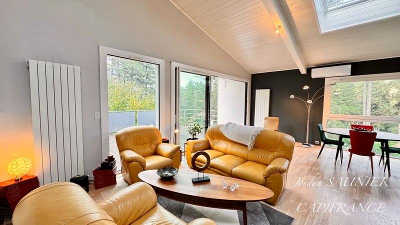 Villa - 200 m² - 8 pièces