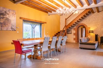 Mas - 367 m² - 10 pièces