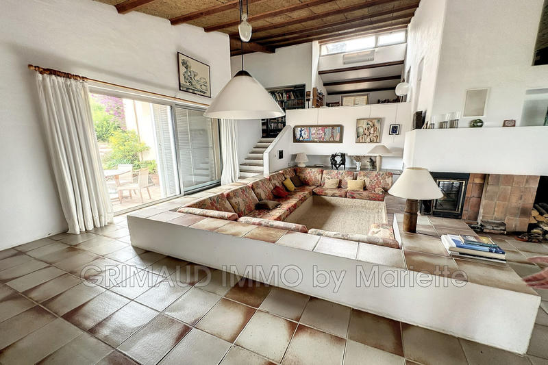 Propriété - 415 m² - 13 pièces