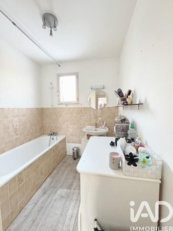 Maison - 85 m² - 5 pièces