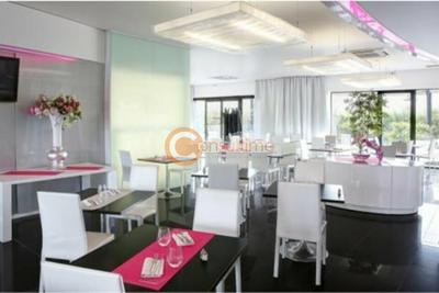 Local commercial - 231 m²