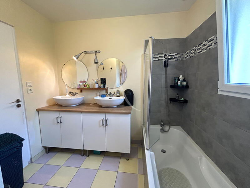 Maison - 138 m² - 5 pièces