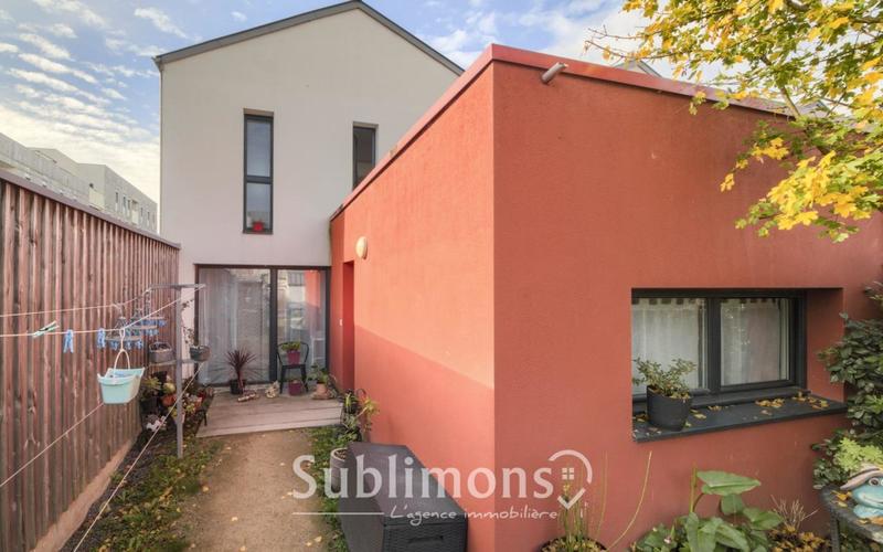 Maison - 87 m² - 4 pièces