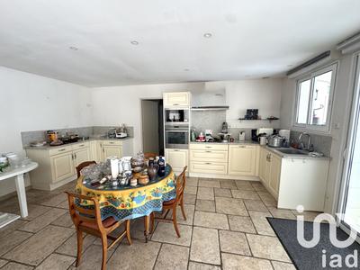 Maison - 298 m² - 7 pièces