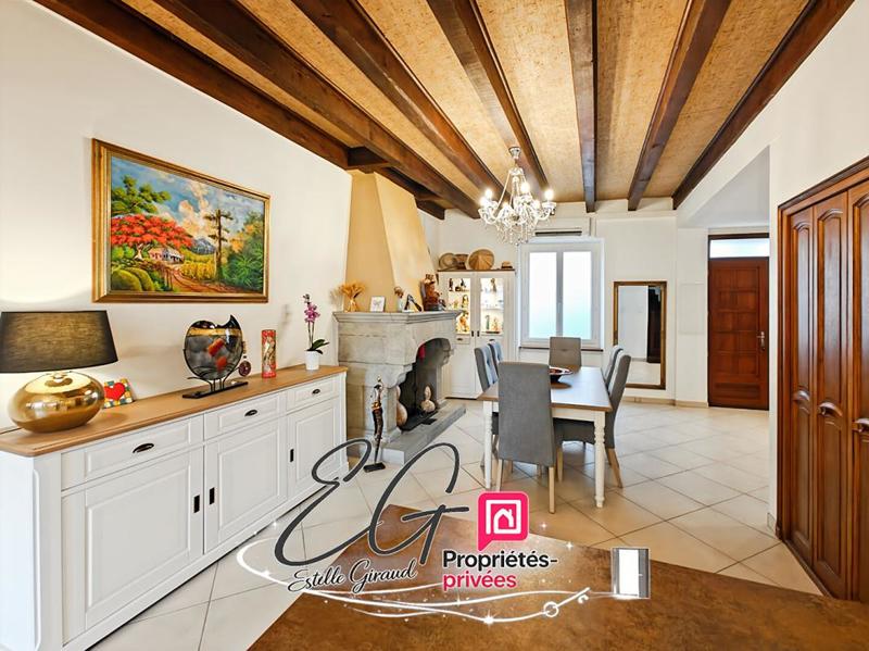 Maison - 135 m² - 7 pièces