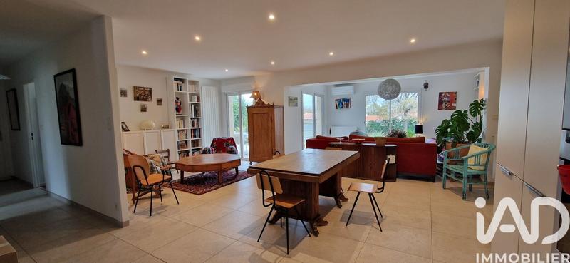 Maison - 137 m² - 7 pièces