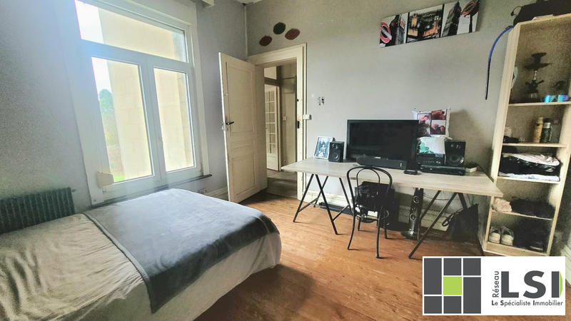 Maison - 240 m² - 10 pièces