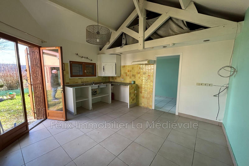 Propriété - 200 m² - 7 pièces