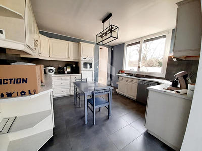 Maison - 126 m² - 6 pièces