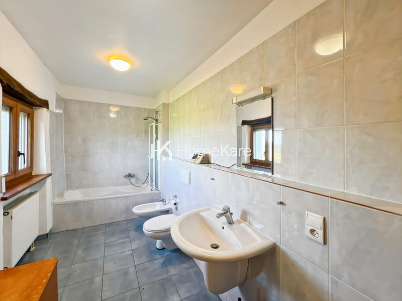 Maison - 187 m² - 6 pièces