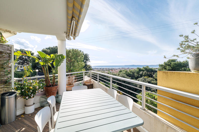 Appartement - 96 m² - 4 pièces