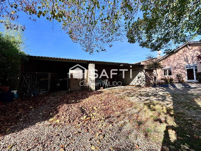 Maison - 200 m² - 6 pièces