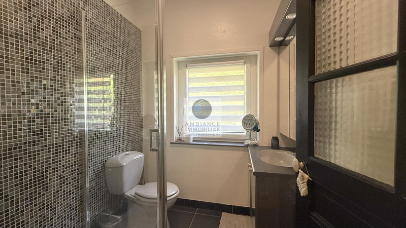 Maison - 174 m² - 9 pièces