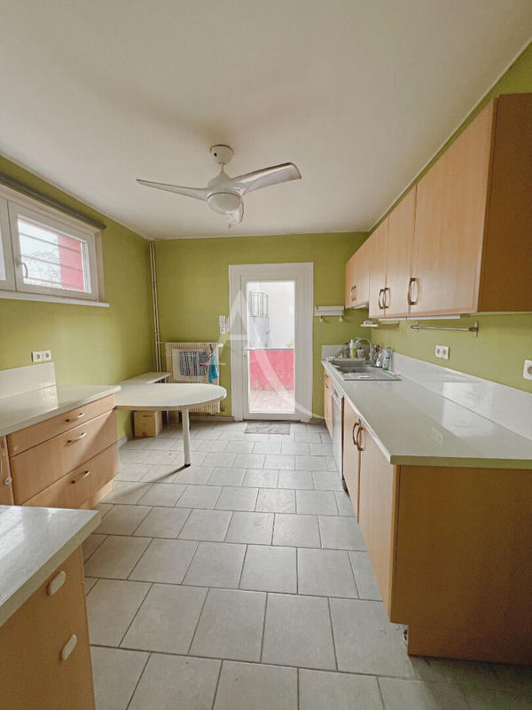 Maison - 101 m² - 5 pièces