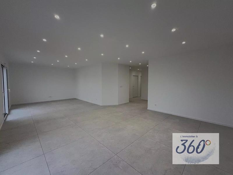 Maison - 101 m² - 5 pièces