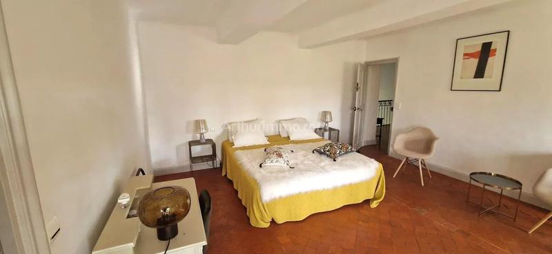 Maison - 433 m² - 15 pièces