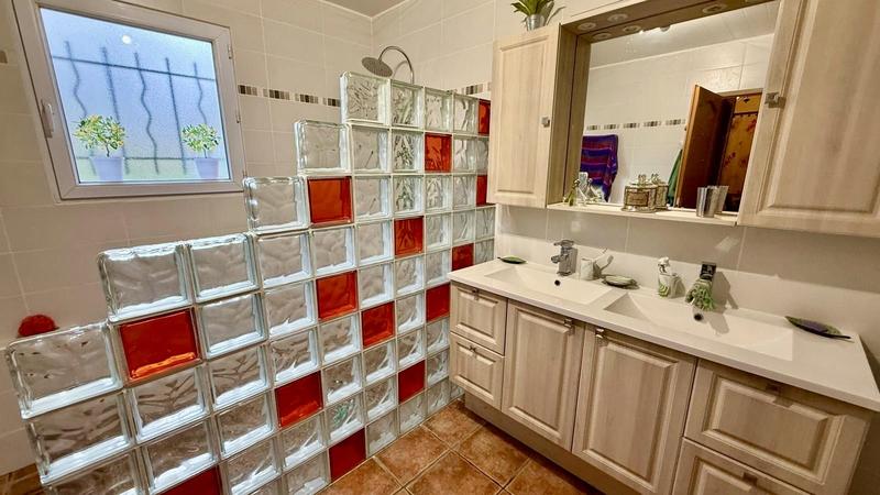 Maison - 112 m² - 6 pièces