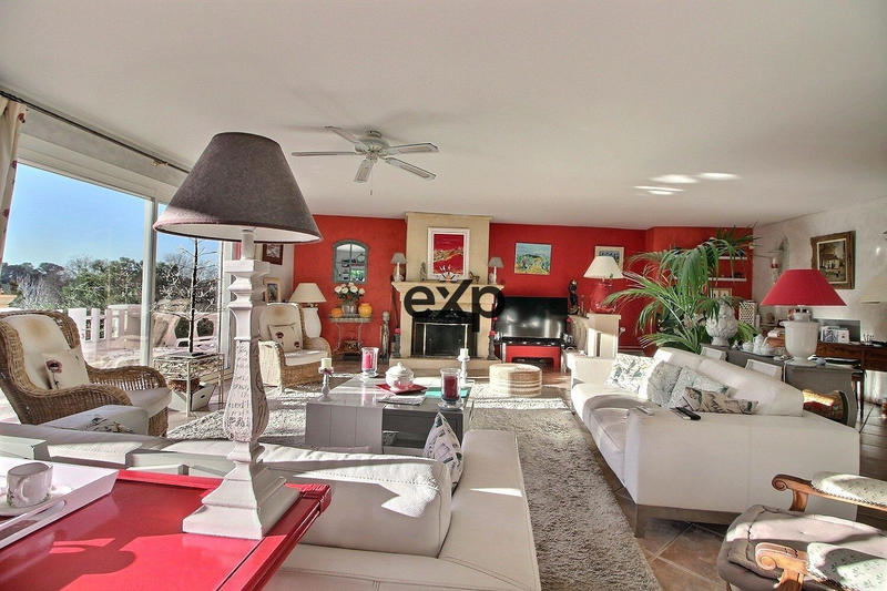 Villa - 225 m² - 7 pièces