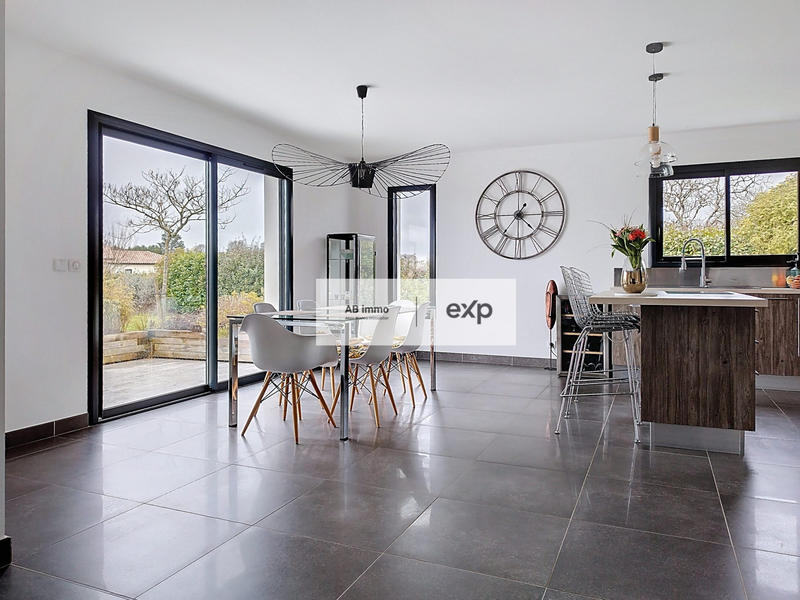 Villa - 141 m² - 5 pièces