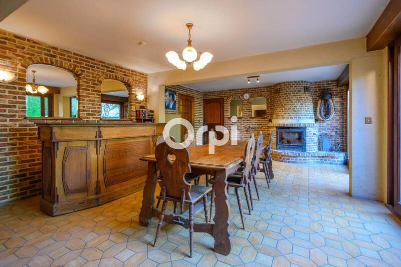 Maison - 274 m² - 9 pièces