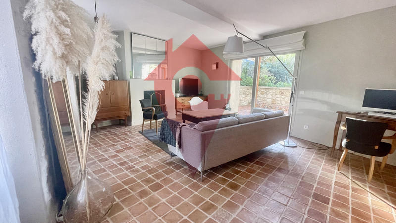 Maison - 200 m² - 7 pièces