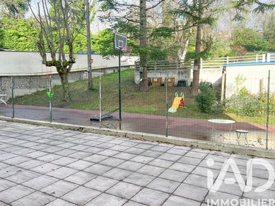 Appartement - 111 m² - 5 pièces