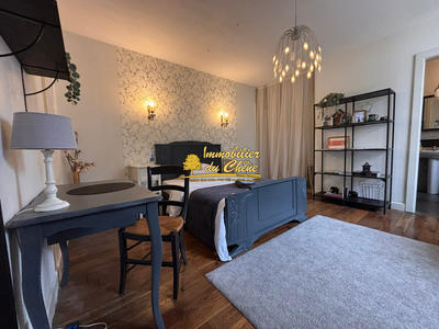 Maison - 200 m² - 9 pièces