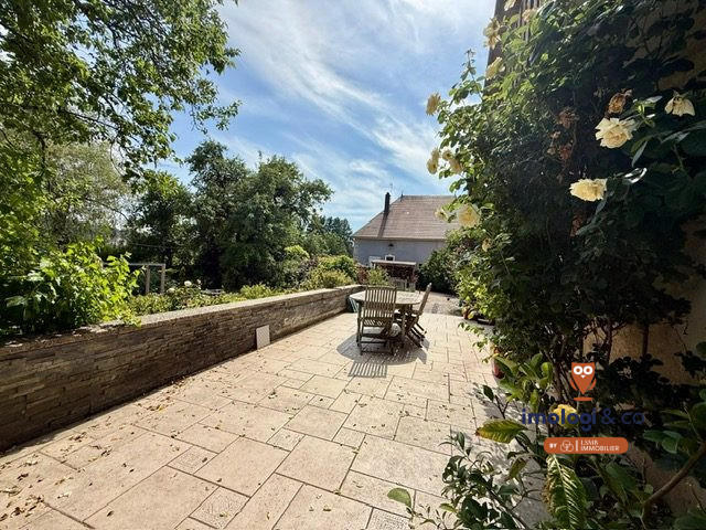 Maison de campagne - 331 m² - 9 pièces